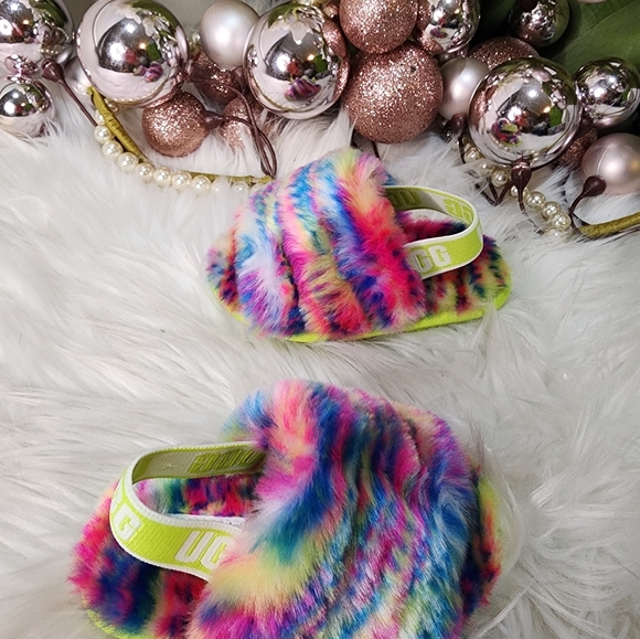 UGG FLUFF YEAH SLIDE Toddler Brand new - Picture 5 of 6